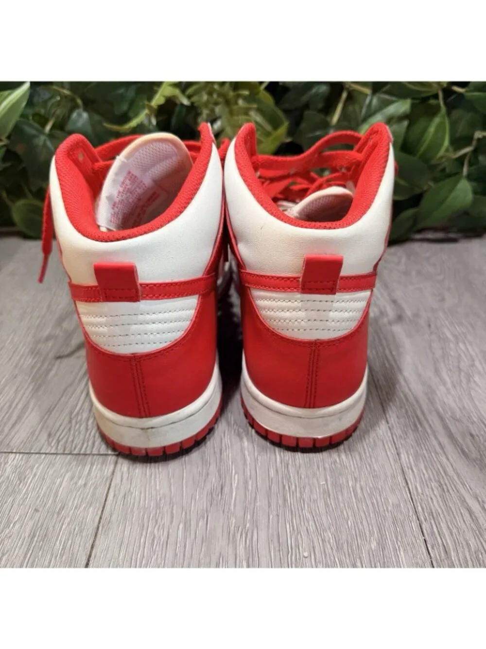 Nike Dunk High Red White DB2179-106 Youth 7 Y / Women’s 8.5